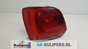 Gebruikte Achterlicht links Volkswagen Polo V (6R) 1.2 TSI 16V BlueMotion Technology Prijs € 19,00 Margeregeling aangeboden door Autorecycling Kuijpers