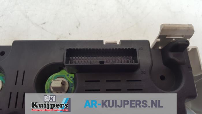 Kilometerteller KM - Renault Modus