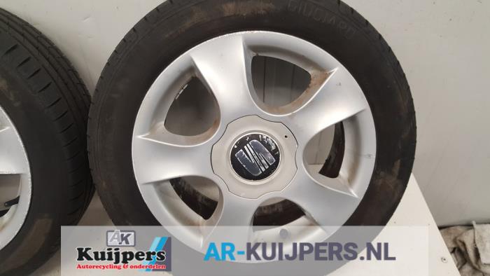 Velgen set + banden - Seat Arosa