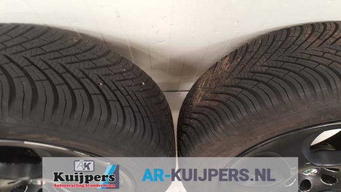Velgen set + banden - Alfa Romeo 147