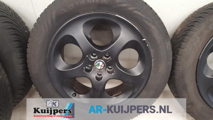 Velgen set + banden - Alfa Romeo 147