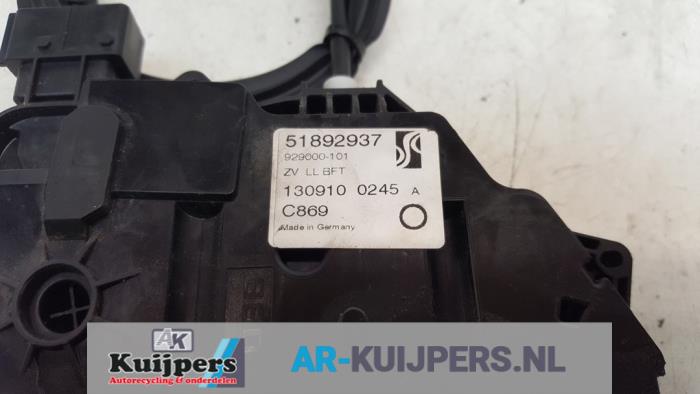 Deurslot Mechaniek 4Deurs rechts-voor - Fiat Punto Grande