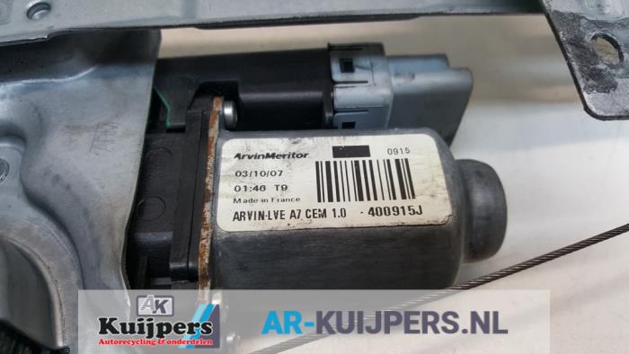 Ruitmechaniek 2Deurs links-voor - Peugeot 207