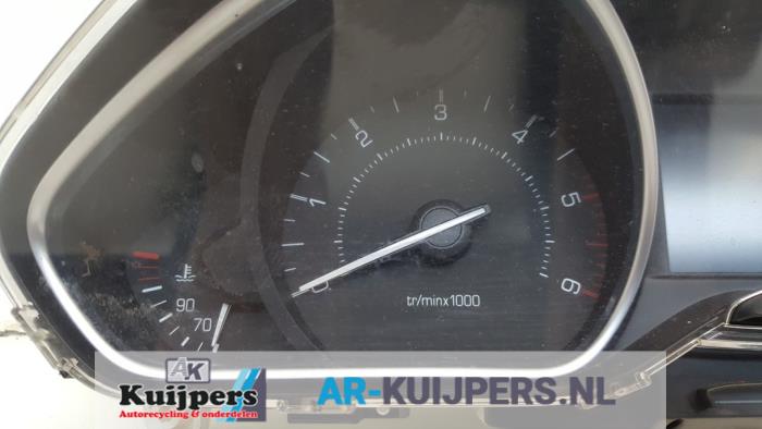 Kilometerteller KM - Peugeot 208