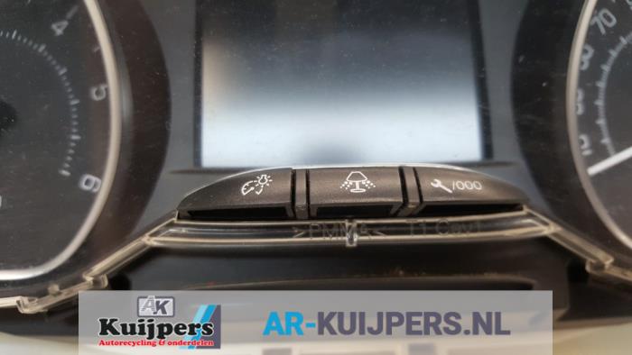 Kilometerteller KM - Peugeot 208