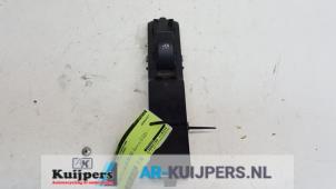 Gebruikte Raam schakelaar elektrisch Cadillac BLS 2.0 Turbo 16V Prijs € 17,50 Margeregeling aangeboden door Autorecycling Kuijpers