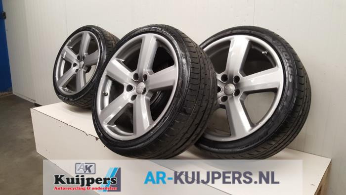 Velgen set + banden - Audi RS6