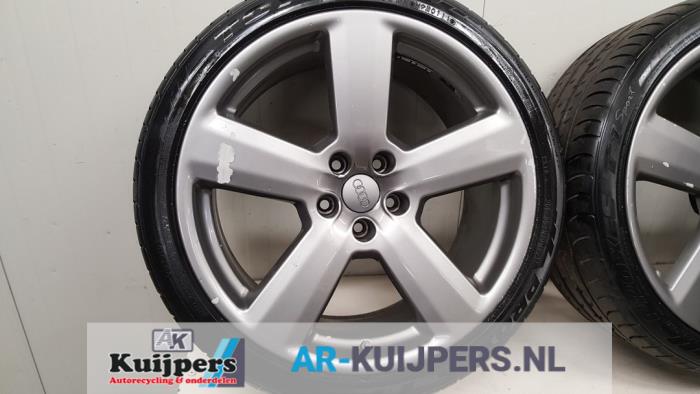 Velgen set + banden - Audi RS6