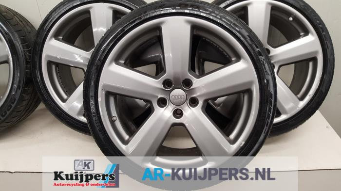Velgen set + banden - Audi RS6