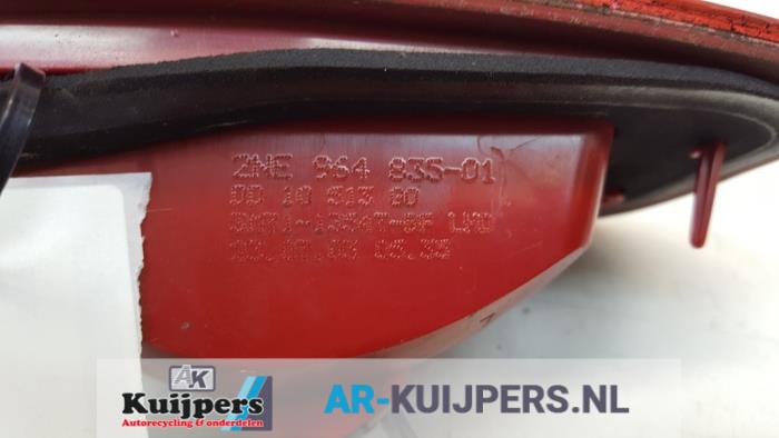 Achterlicht links - Mazda 2.