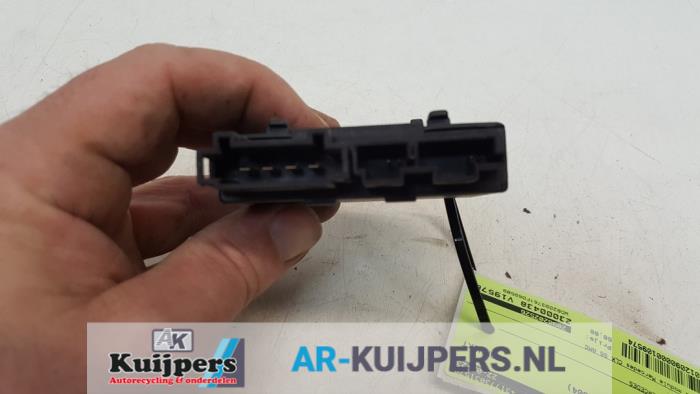 Module keyless vehicle van een Mercedes-Benz CLK (W209) 5.4 55 AMG V8 24V 2004