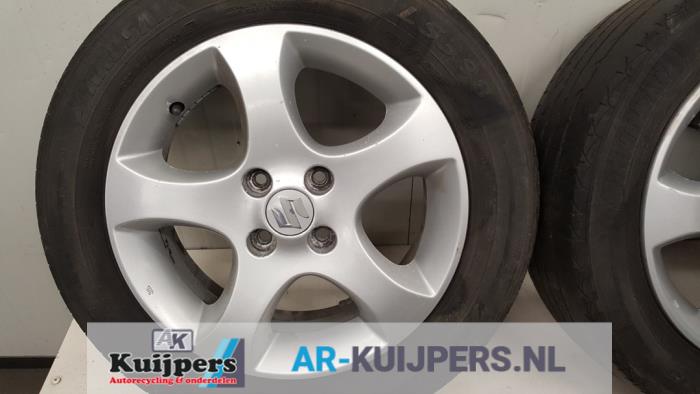 Sportvelgenset + banden - Suzuki Swift