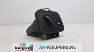Gebruikte Licht Schakelaar Landrover Range Rover Sport (LS) 4.4 V8 32V SE Prijs € 25,00 Margeregeling aangeboden door Autorecycling Kuijpers
