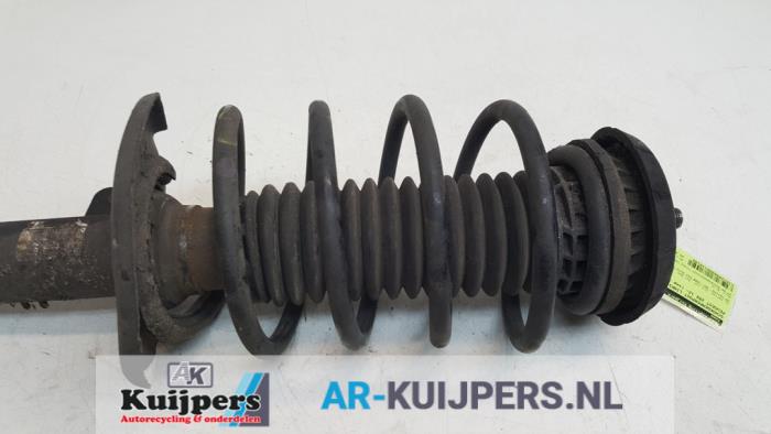 Schokdemperpoot links-voor - Peugeot 208