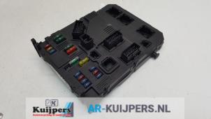 Gebruikte Zekeringkast Peugeot 206 CC (2D) 1.6 16V Prijs € 59,00 Margeregeling aangeboden door Autorecycling Kuijpers