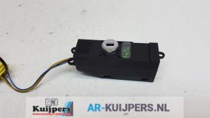 Gebruikte Airbag schakelaar Volkswagen Touareg (7LA/7L6) 2.5 TDI R5 Prijs € 20,00 Margeregeling aangeboden door Autorecycling Kuijpers