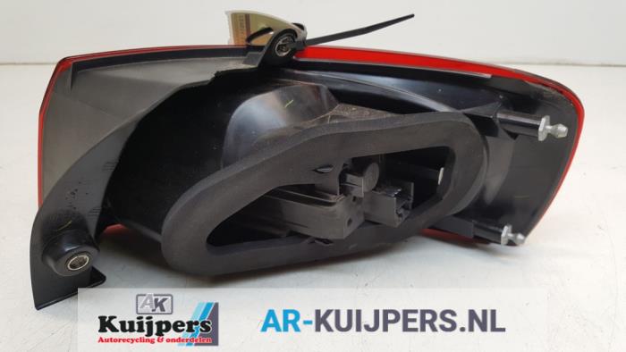 Achterlicht links - Fiat Croma