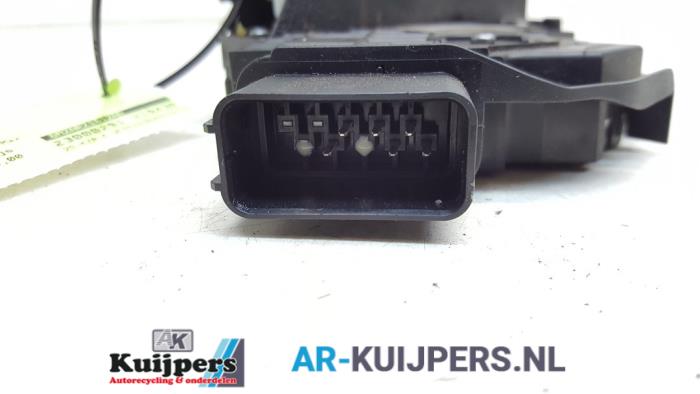 Slotmechaniek Portier 4Deurs rechts-voor van een Ford S-Max (GBW) 2.0 TDCi 16V 140 2009