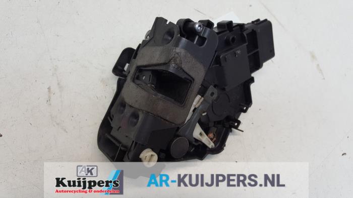 Portierslot Mechaniek 4Deurs rechts-achter van een Ford S-Max (GBW) 2.0 TDCi 16V 140 2009