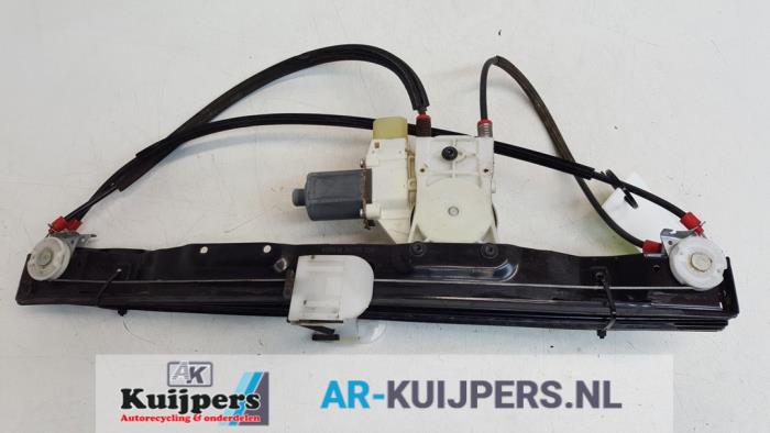 Ruitmechaniek 4Deurs rechts-voor van een Ford S-Max (GBW) 2.0 TDCi 16V 140 2009