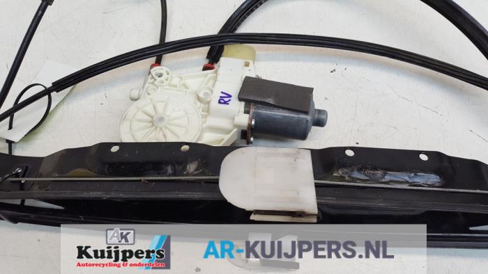 Ruitmechaniek 4Deurs rechts-voor van een Ford S-Max (GBW) 2.0 TDCi 16V 140 2009