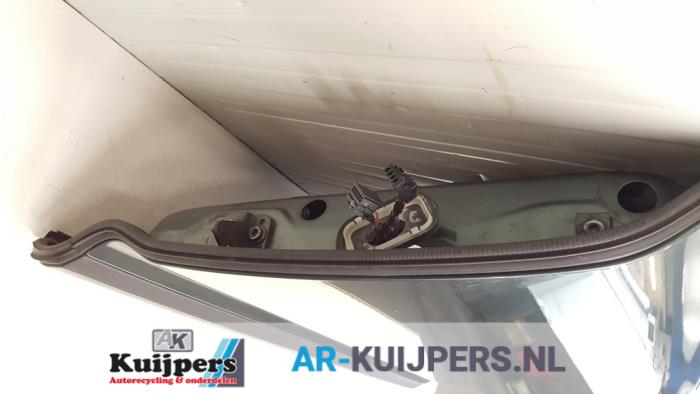 Portier 4Deurs links-voor - Volkswagen Touareg