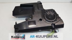 Gebruikte Subwoofer Peugeot 207/207+ (WA/WC/WM) 1.6 16V GT THP Prijs € 50,00 Margeregeling aangeboden door Autorecycling Kuijpers