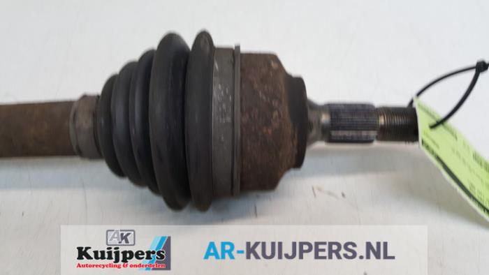 Aandrijfas links-voor - Peugeot 207