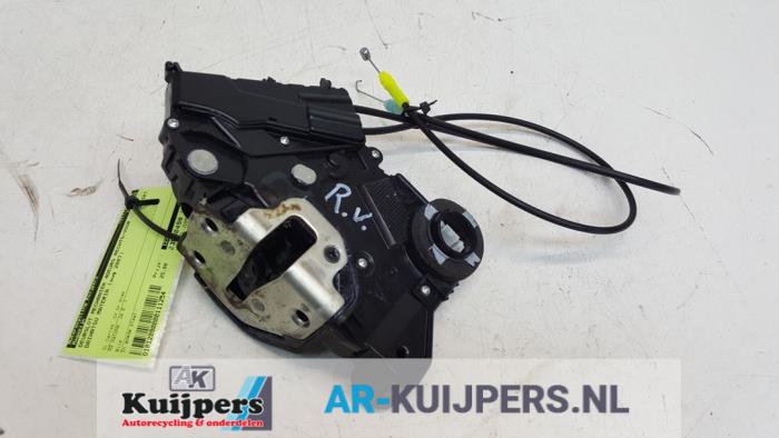 Deurslot Mechaniek 4Deurs rechts-voor - Daihatsu Materia