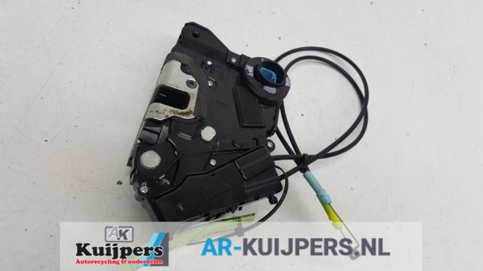 Deurslot Mechaniek 4Deurs links-voor - Daihatsu Materia