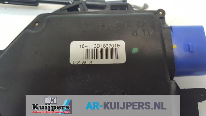 Deurslot Mechaniek 4Deurs rechts-voor - Volkswagen Golf