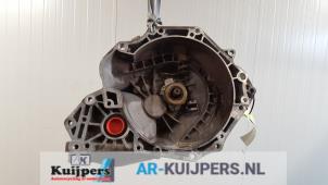 Gebruikte Versnellingsbak Opel Meriva 1.6 16V Prijs € 250,00 Margeregeling aangeboden door Autorecycling Kuijpers