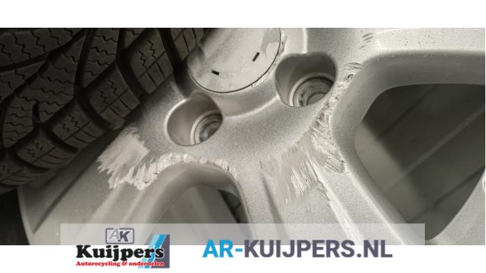 Velgen set + banden - Opel Agila