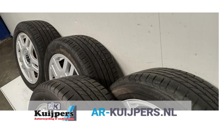 Velgen set + banden - Volkswagen Golf