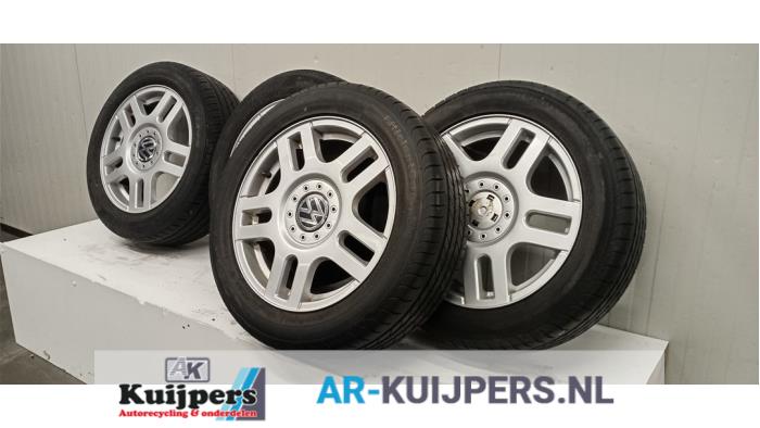 Velgen set + banden - Volkswagen Golf