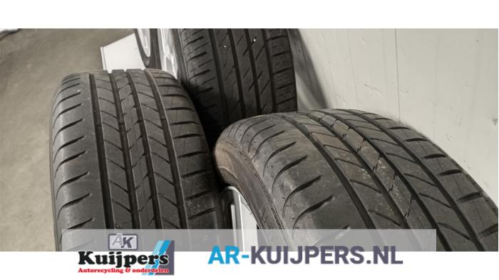 Velgen set + banden - Volkswagen Golf