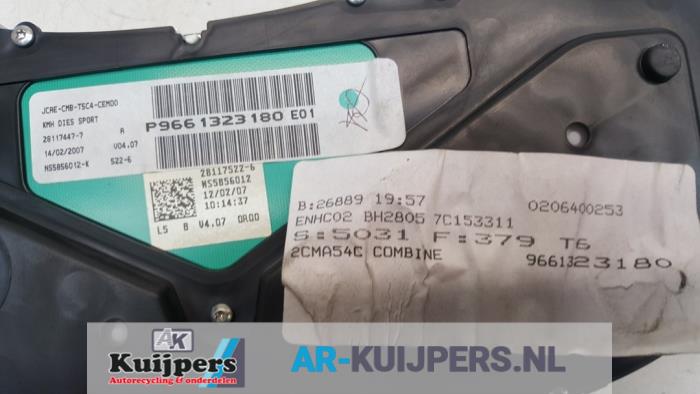 Kilometerteller KM - Peugeot 307