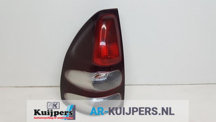 Achterlicht links - Toyota Landcruiser