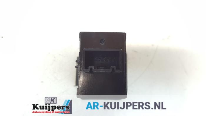 AUX/USB aansluiting - Opel Meriva