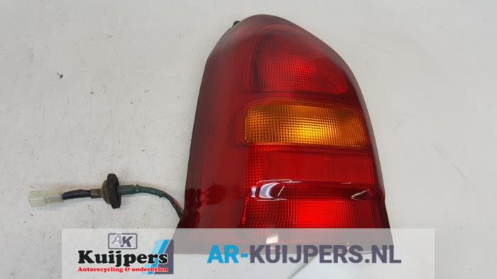 Achterlicht links - Suzuki Alto
