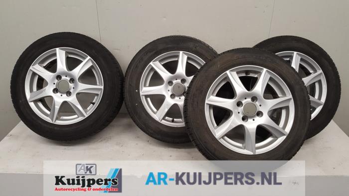 Velgen set + banden - Honda Jazz