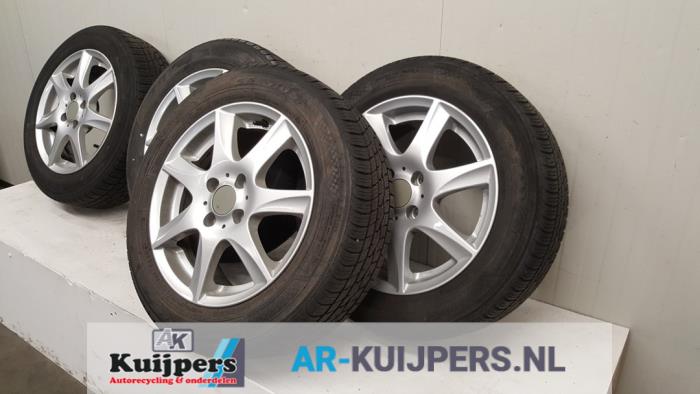 Velgen set + banden - Honda Jazz