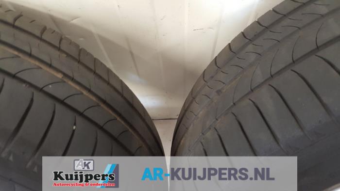 Velgen set + banden - Peugeot 307