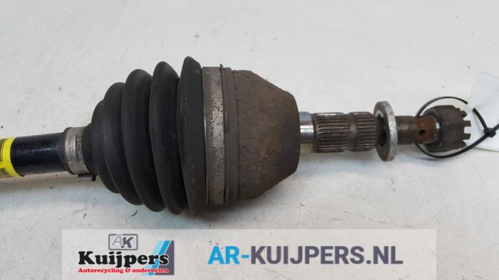 Aandrijfas links-voor van een Opel Meriva 1.4 Turbo 16V ecoFLEX 2012