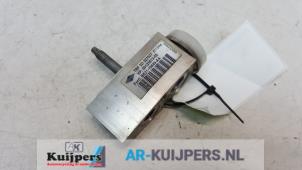 Gebruikte Airco expansieklep Ford Transit Custom 2.2 TDCi 16V Prijs € 25,00 Margeregeling aangeboden door Autorecycling Kuijpers
