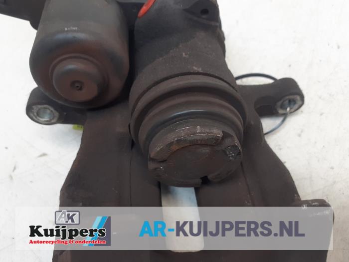 Remklauw (Tang) links-achter - Audi A4