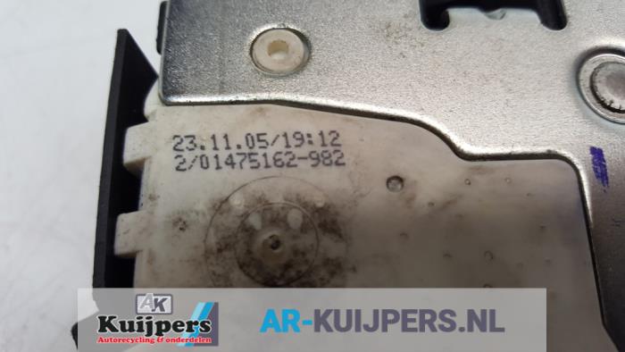 Deurslot Mechaniek 4Deurs links-achter - Landrover Freelander