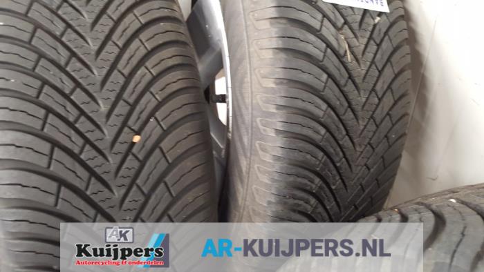 Velgen set + banden - Ford Fusion