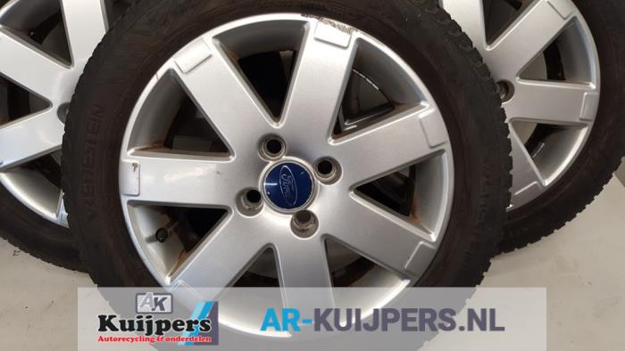 Velgen set + banden - Ford Fusion