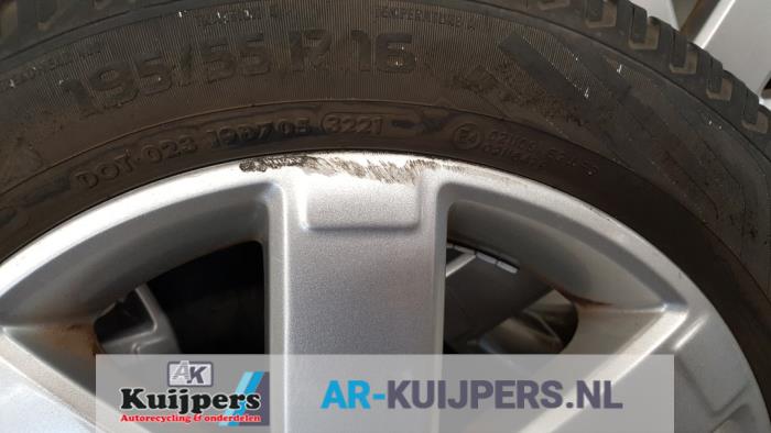 Velgen set + banden - Ford Fusion